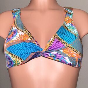 Medium Cremieux top.  New